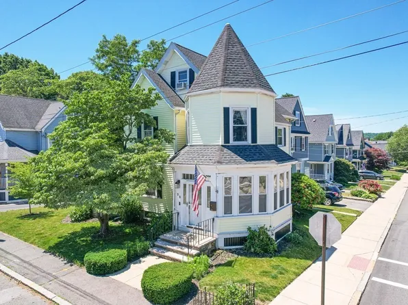 20 Gooch St, Melrose, MA 02176