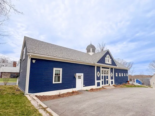 205-209 Sohier St #A, Cohasset, MA 02025