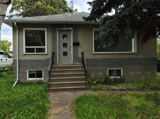 12005 45th St NW, Edmonton, AB T5W 2T7