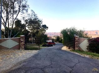 12516 Cliff Ave, Bakersfield, CA