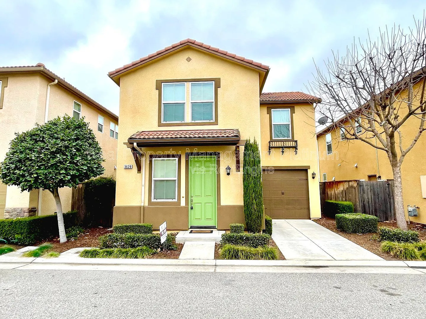 3 bed, 2.5 bath, 1203 sqft, $1,995 — Photo 1