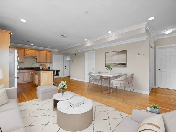 20-20R Cross St #3, Somerville, MA 02145