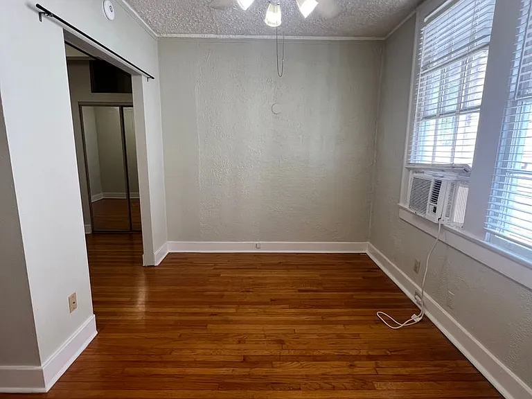 1301 Napoleon Ave #K — Photo 6