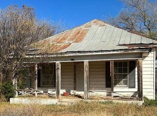 313 W Harris St, Spur, TX 79370