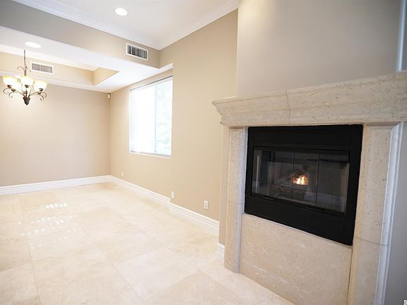 3rd image of 18245 Burbank Blvd Unit 102