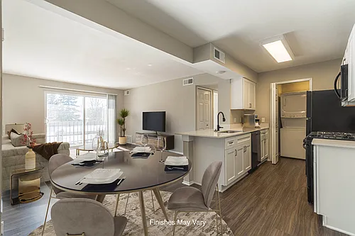Bristol Square and Golden Gate Apartments Photo 1