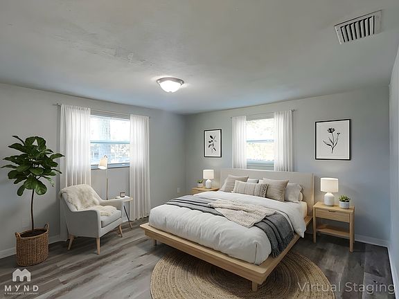 4th image of 4242 Oak Bluff Ave