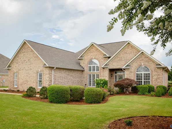 219 Cottonwood Run, Florence, AL 35630