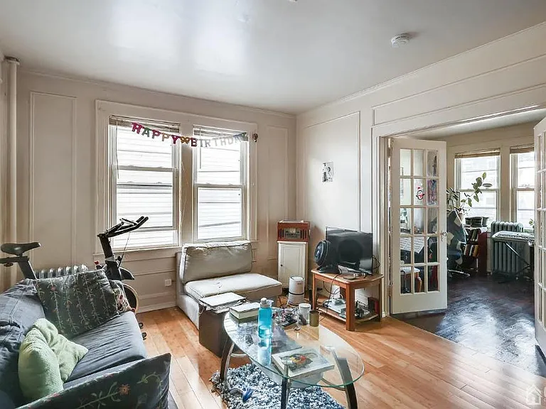 215 Denison St #1 — Photo 4