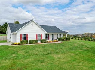 2822 Rhett Butler Dr, Louisville, TN 37777