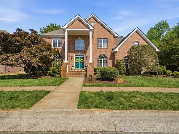 1037 Poquoson Xing, Chesapeake, VA 23320