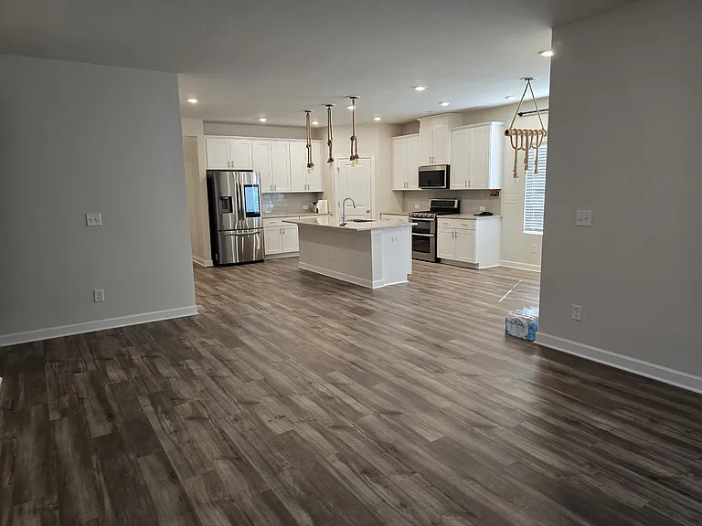 3301 Plum Dr — Photo 24