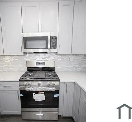 3230 Fontain St — Photo 12