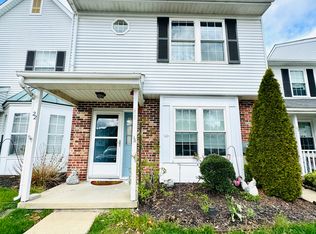22 Wyckwood Ct, Newtown, PA 18940