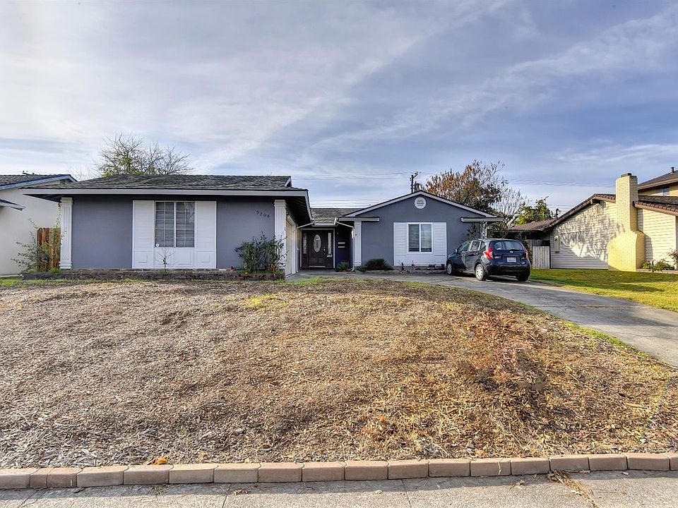 2nd image of 9208 La Riviera Dr