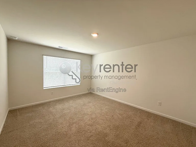 81 Draft St — Photo 8