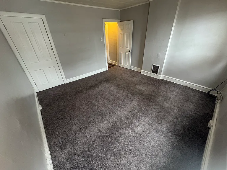 417 Porter St — Photo 6
