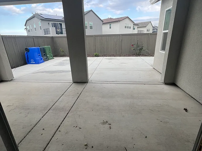 4202 Randa Way — Photo 32