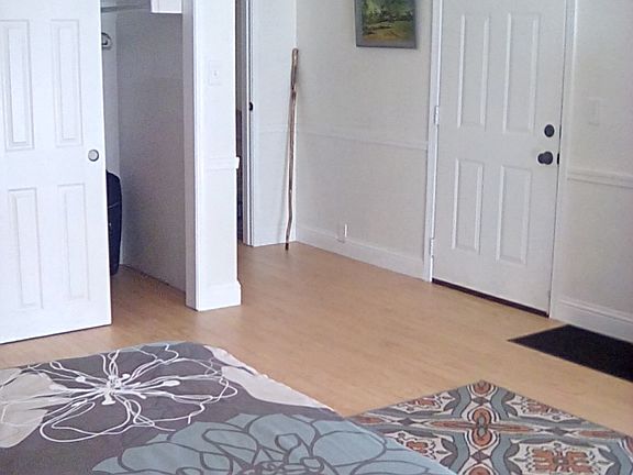 2nd image of 335 Dorset St #1