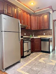 Rented by Apple Exclusive Realty Inc