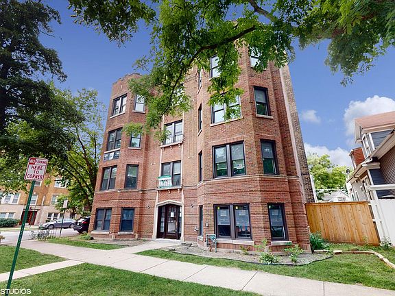 2nd image of 845 Lyman Ave APT 1N