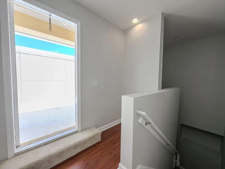 2322 Vintage Dr — Photo 10