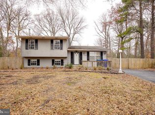 2200 Holly Oak Ct, Waldorf, MD 20601