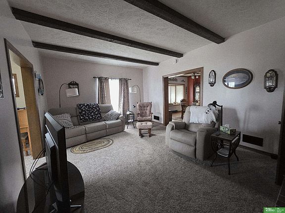 3rd image of 616 Kingsley Ave