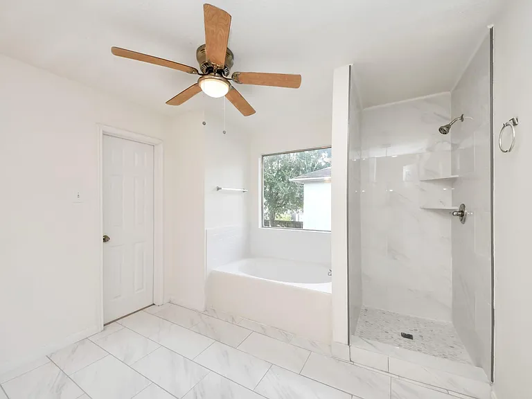 3046 Texas Oak Dr — Photo 18
