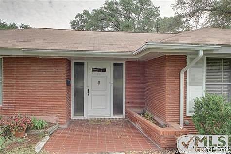 3rd image of 135 Melba Dr