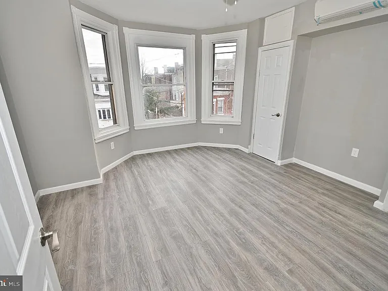 614 N Frazier St — Photo 19