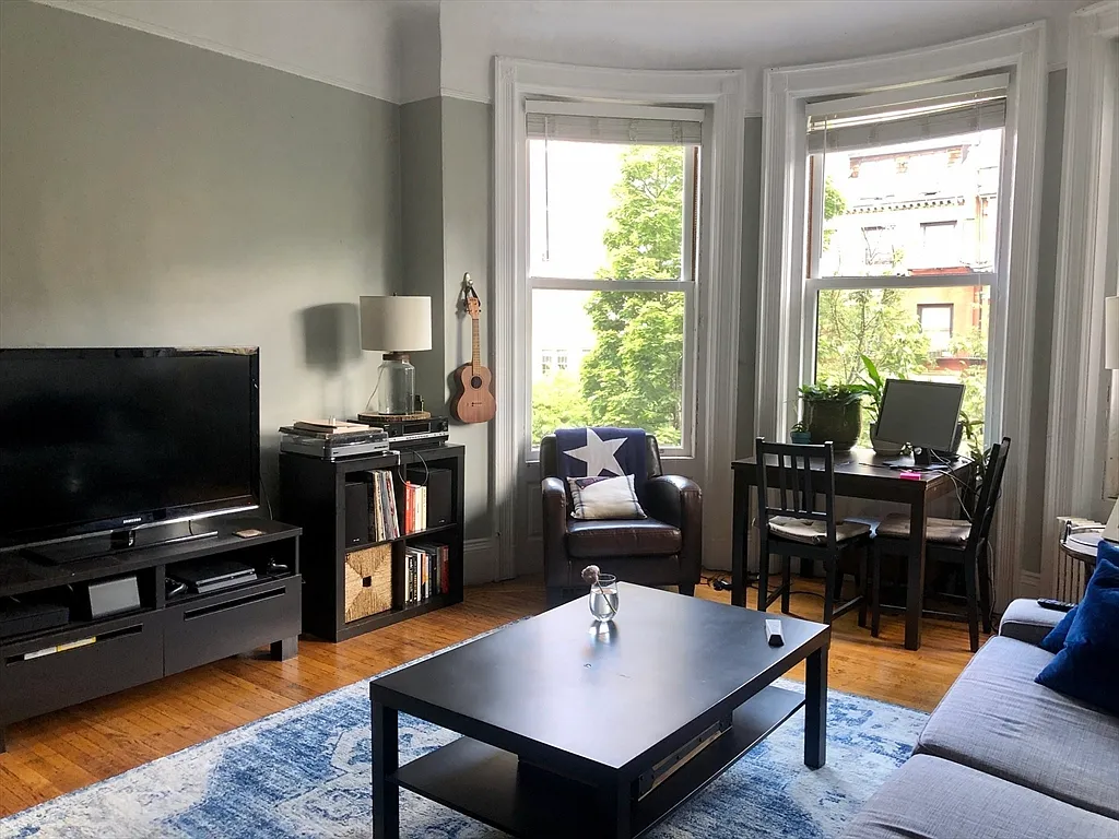 1 bed, 1.0 bath, 575 sqft, $3,250 — Photo 4