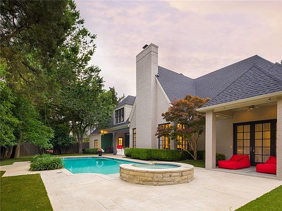 3rd image of 6446 Glendora Ave