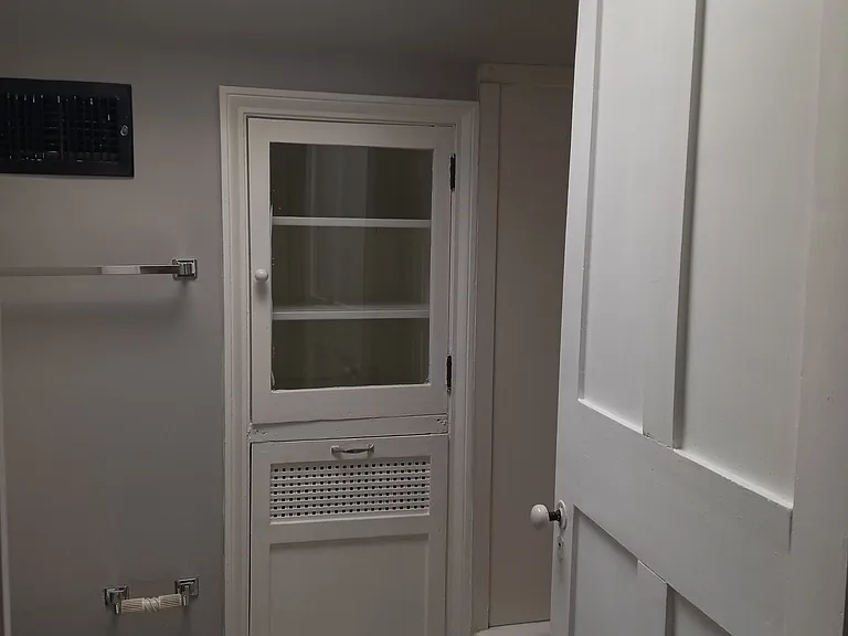 514 Madison St #9 — Photo 8