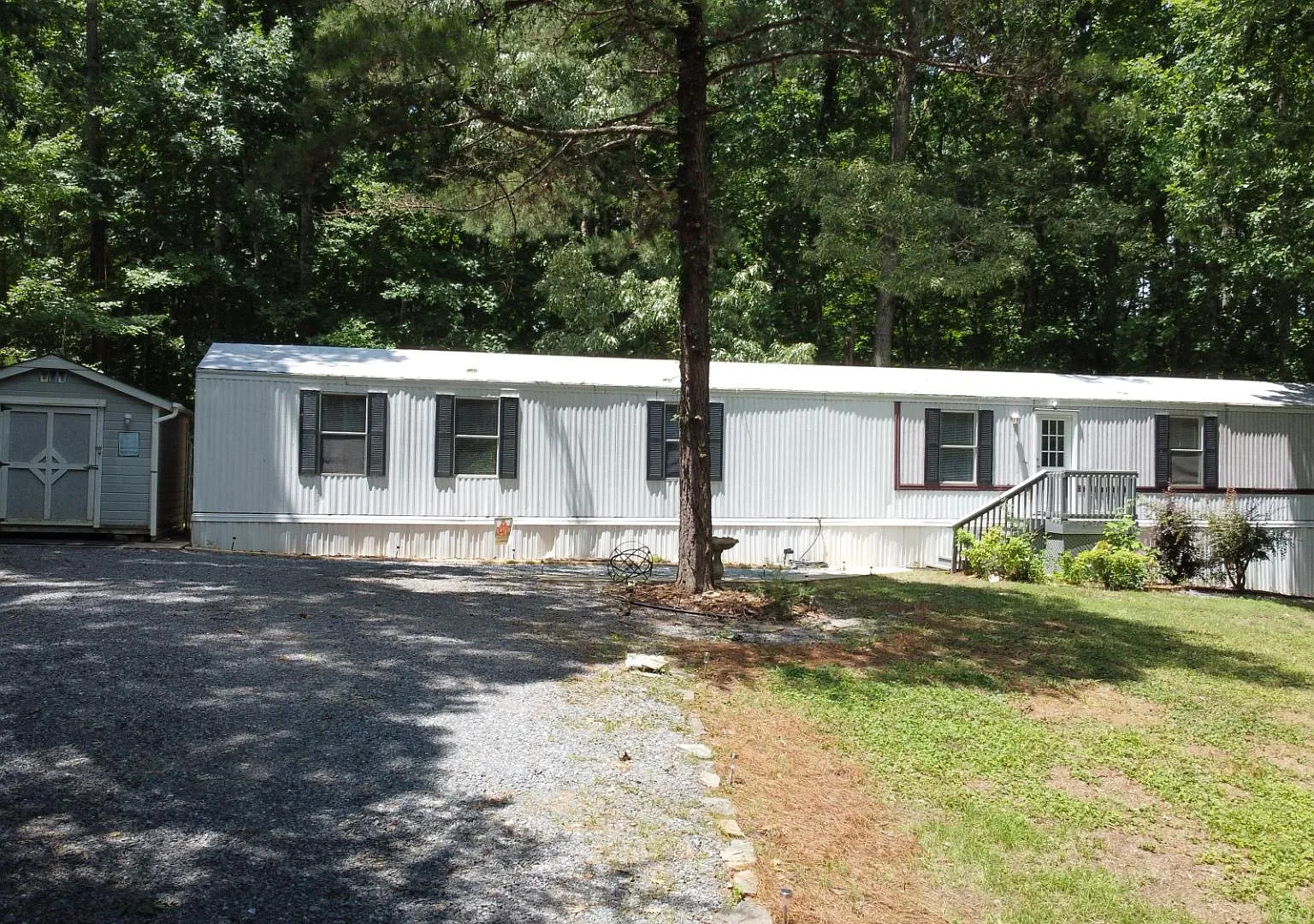 4120 Glenola Dr — Photo 1
