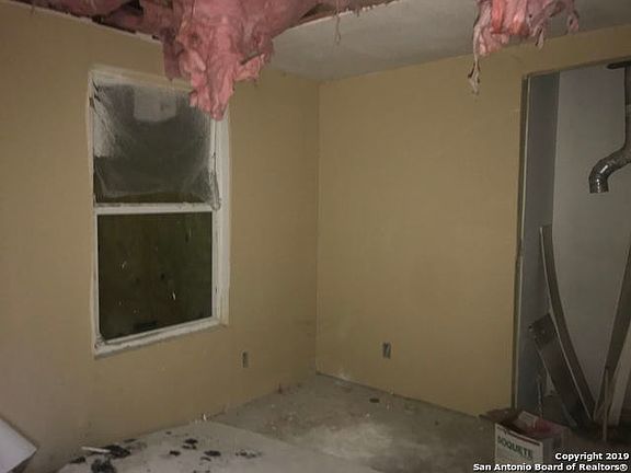 5th image of 729 Newton Ave