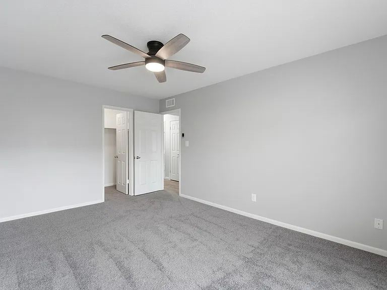 1734 W Tuckey Ln #16 — Photo 16
