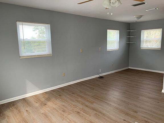 5th image of 2300 Crubo Ave