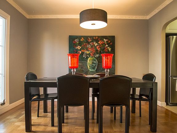 Formal dining room