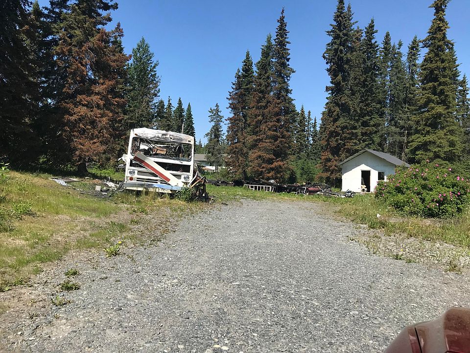 2nd image of 44750 Knight Dr