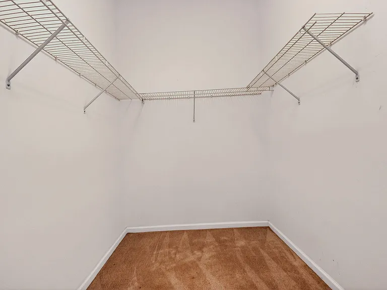 2431 Westmont Dr — Photo 29