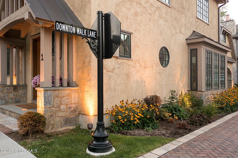4th image of 2 Downton Walk Lane