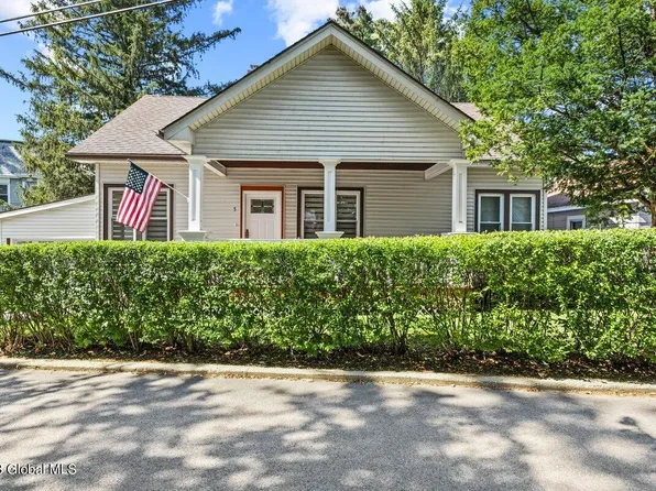 5 Palmer Street, Stillwater, NY 12170