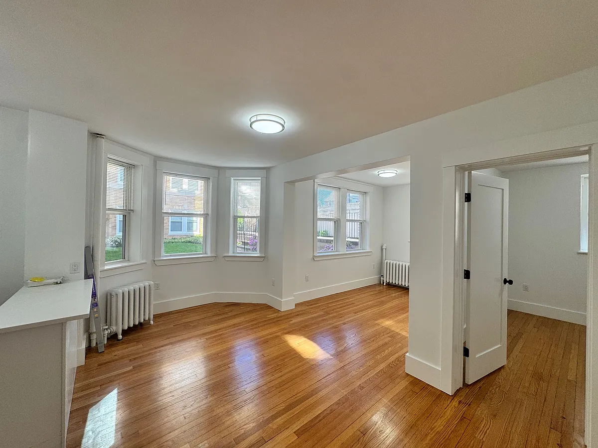 Building Photo - 475 Highland Ave #8