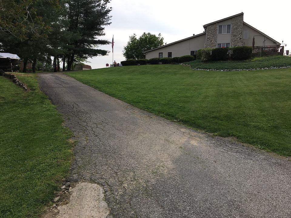 1st image of 3920 Yarbrough Dr