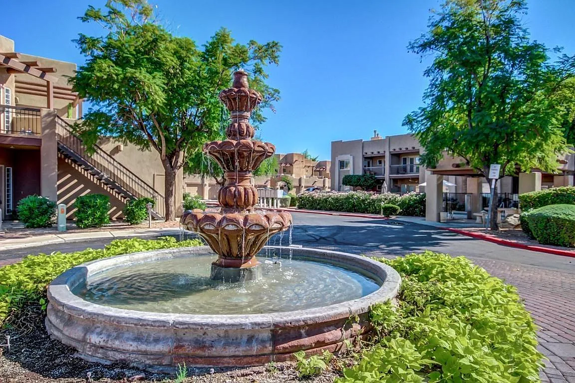 2 bed, 1147 sqft, $2,400 — Photo 4