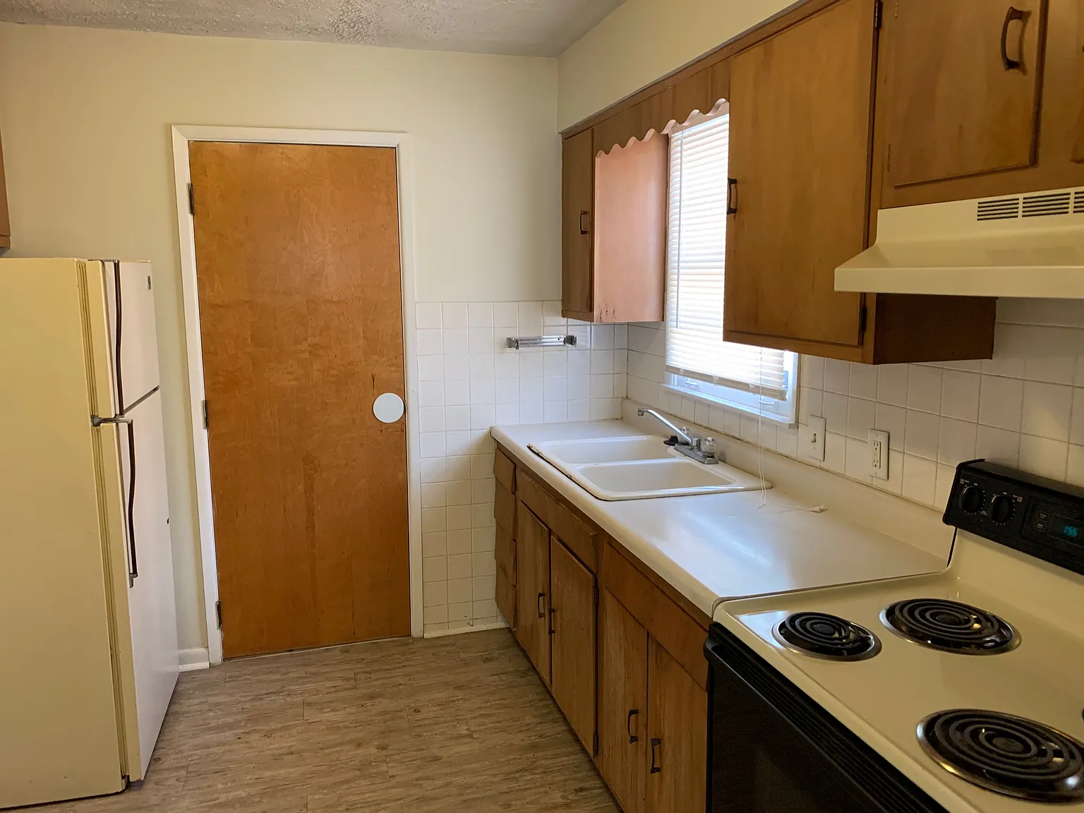 Studio, 600 sqft, $700 — Photo 4