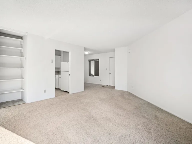 Plan F, 704 sq ft, 1 bed/1bath