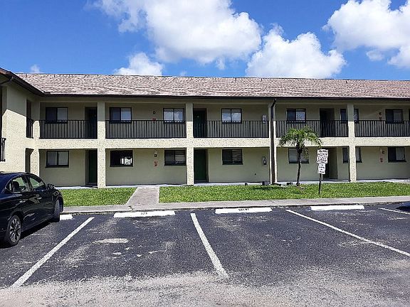 3rd image of 610 Gerald Ave APT 323