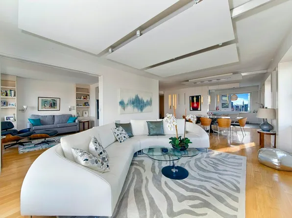 303 East 57th Street 46E image 1 of 9